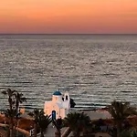 Anais Bay Hotel 3*