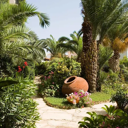 Hotel Anais Bay 3*