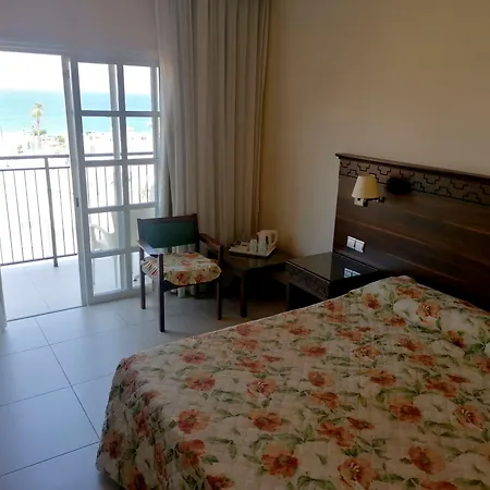Anais Bay Hotel 3*