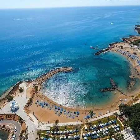 Anais Bay Отель 3*