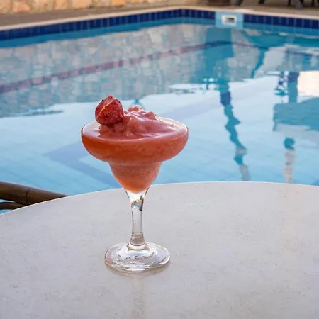 Отель Anais Bay 3*