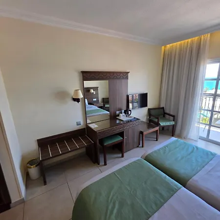 Anais Bay Hotel