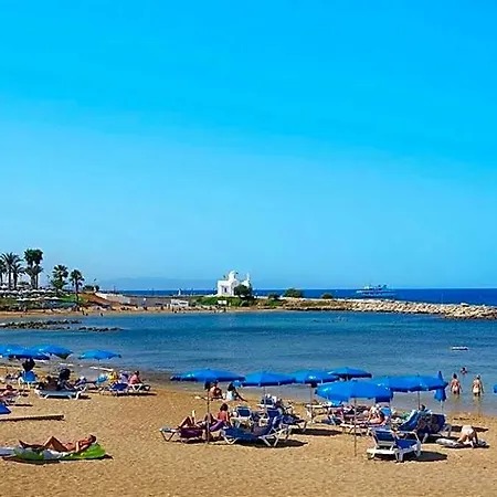 Anais Bay 3*