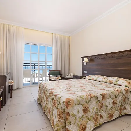 Anais Bay 3*