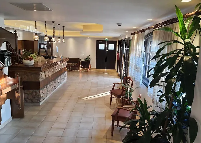 Anais Bay Πρωταράς