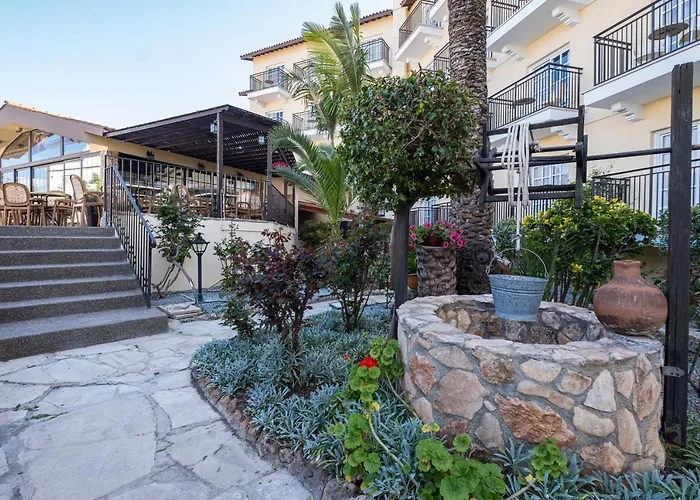 Anais Bay Ξενοδοχείο 3*