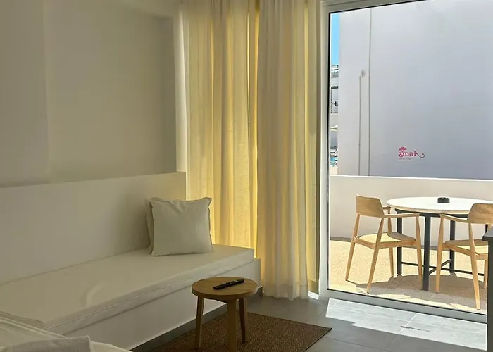 Anais Bay Πρωταράς