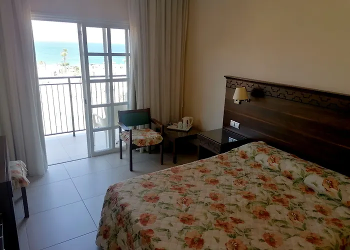 Anais Bay Hotel 3*